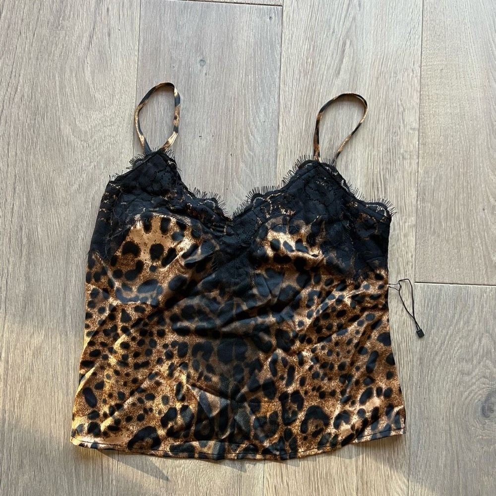 Superdown Crysta lace trim cami top in Leopard Size S - Picture 4 of 6